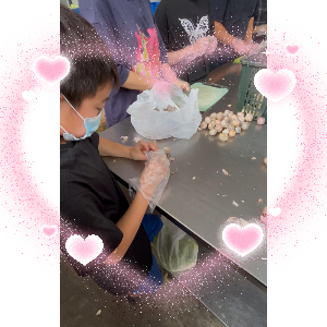 Little Hands, Big Heart ❤️ @ Willing Hearts