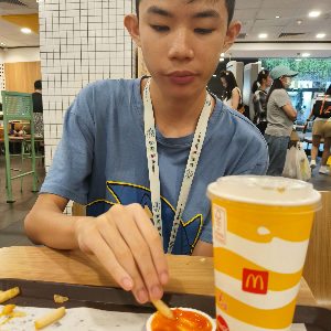 Enjoy simple meal with joy