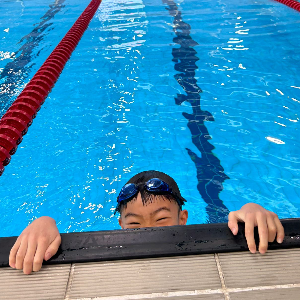 Peekaboo from the pool!